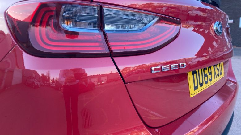 Kia Ceed 1.6 CRDi ISG 2 NAV 5dr Diesel Hatchback